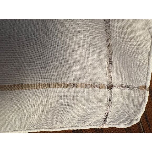 Vintage Machine Embroidered Christmas Tablecloth Six Napkins Ornaments - Picture 8 of 9